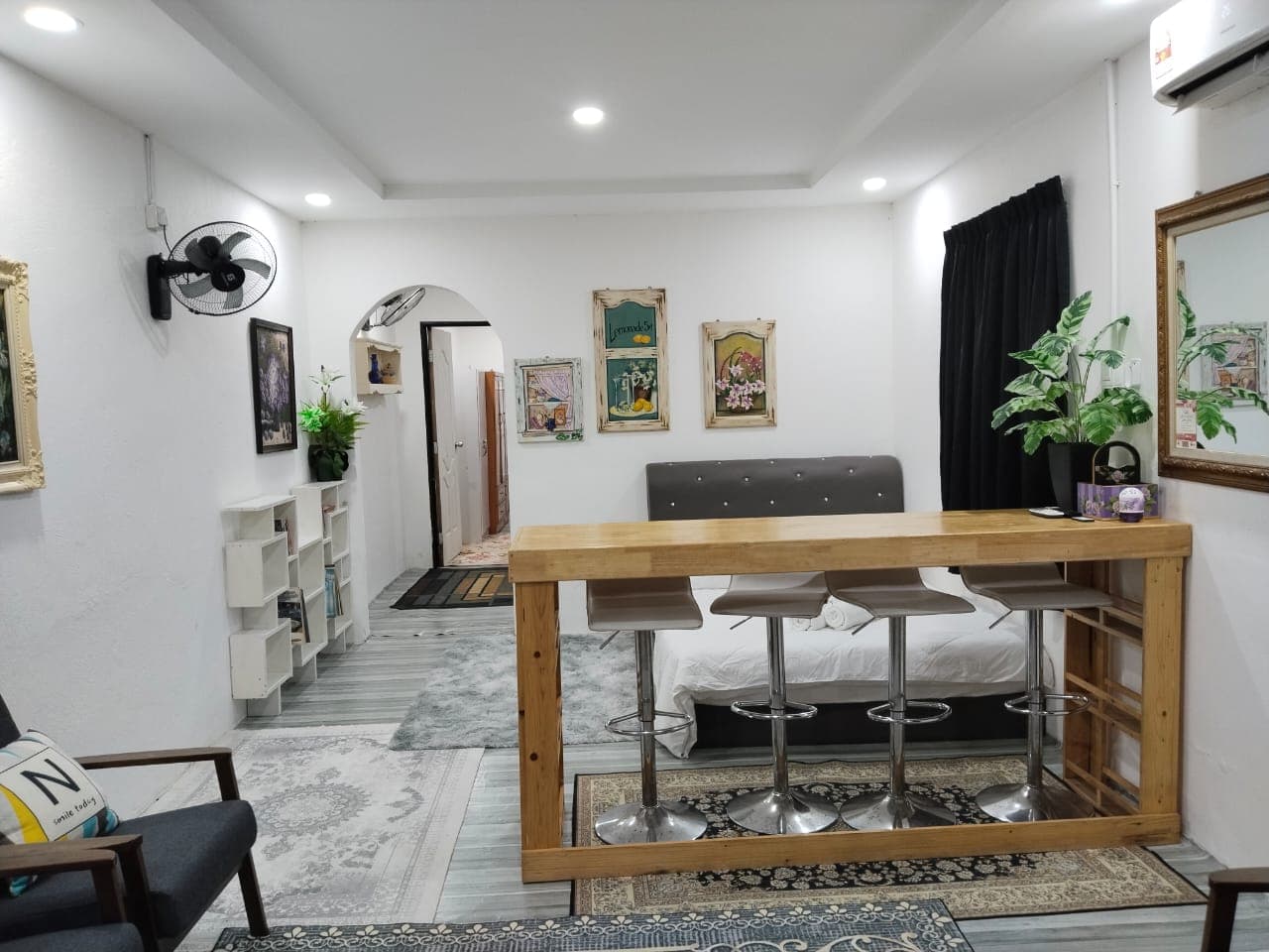 Standard room living corner